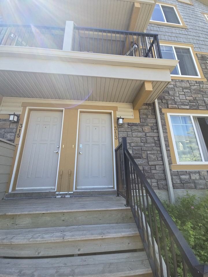 313 Mckenzie Towne Lane Se #1 - Photo 2 of 3