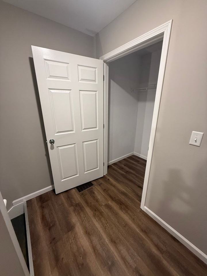 226 Cane Creek Ln - Photo 6 of 9