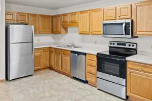 featured image of 970 Linden Dr