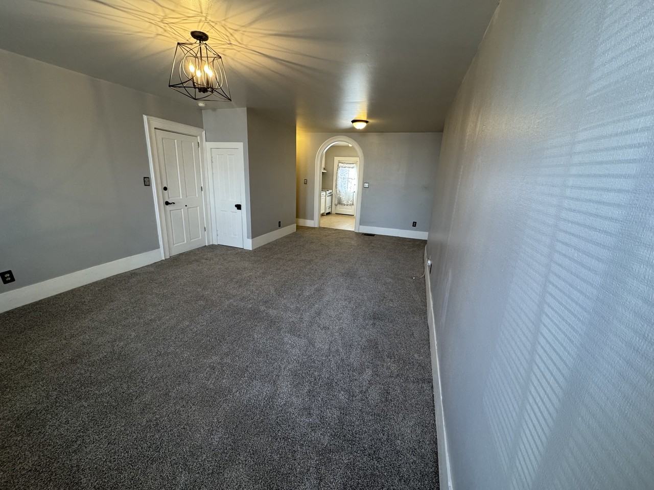 213 Perry St #2 - Photo 5 of 18