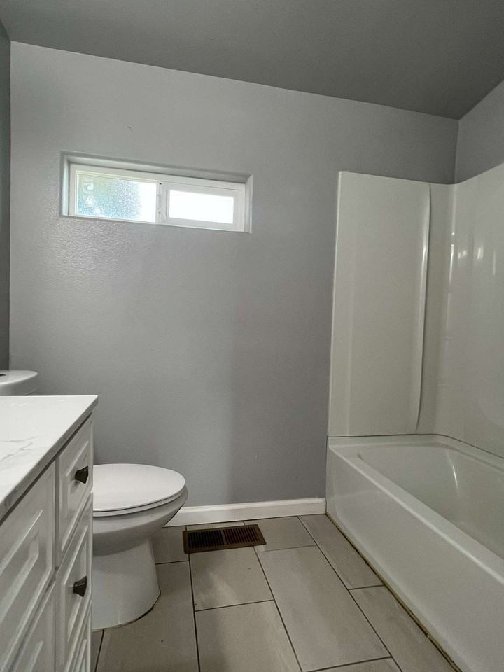 1932 9th Ave #1 - Photo 5 of 19