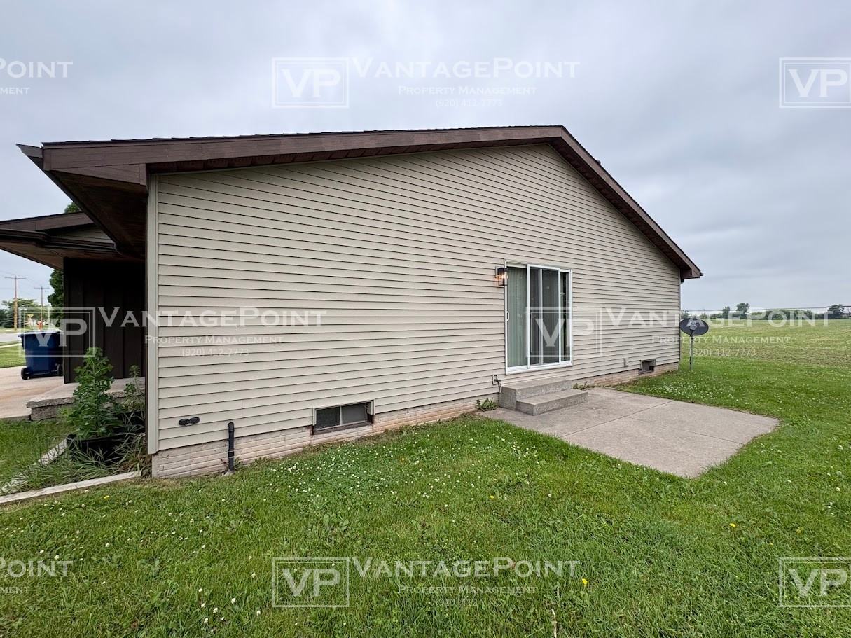 810 Broadway St #810 - Photo 3 of 16