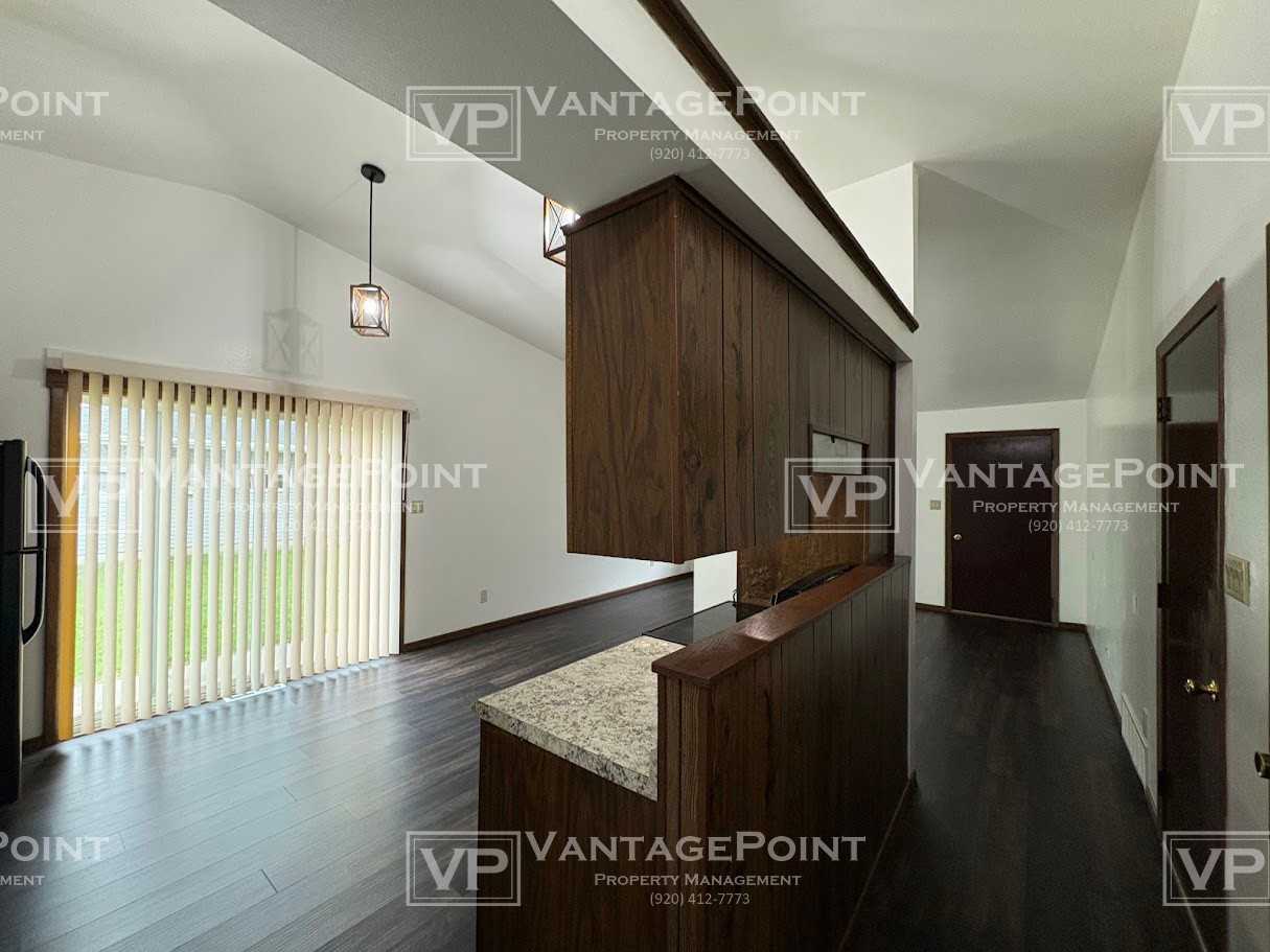 810 Broadway St #810 - Photo 6 of 16