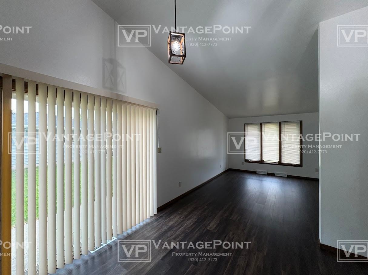 810 Broadway St #810 - Photo 7 of 16