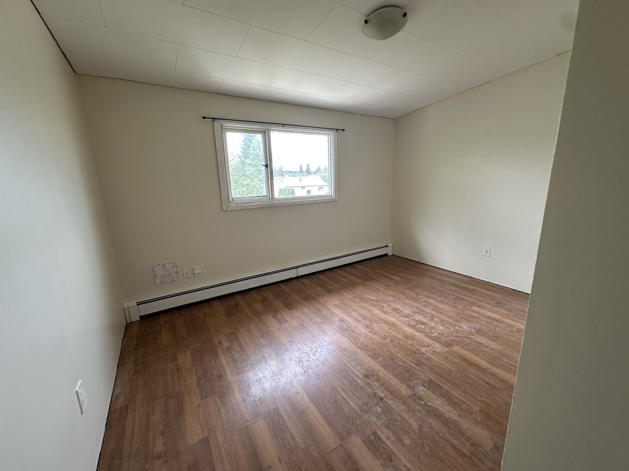 1255 Douglas St Uppr #1257UPPER - Photo 2 of 8