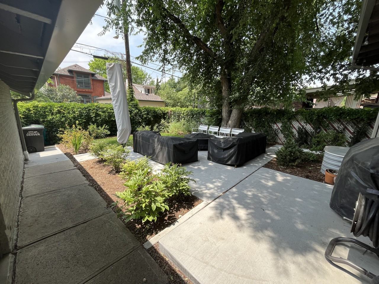 2575 Dahlia St - Photo 3 of 25