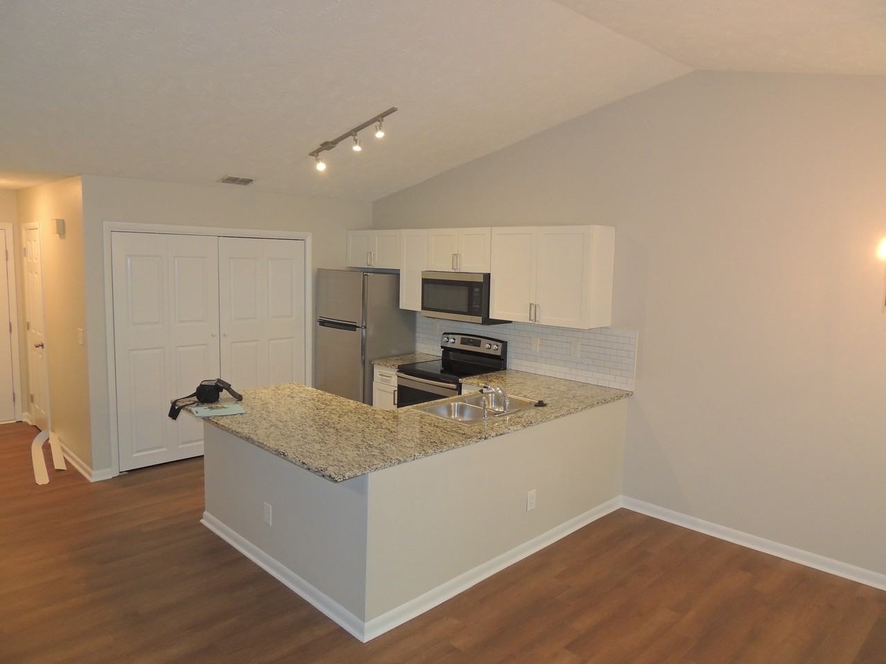 1006 Wood Creek Dr #1 - Photo 2 of 10