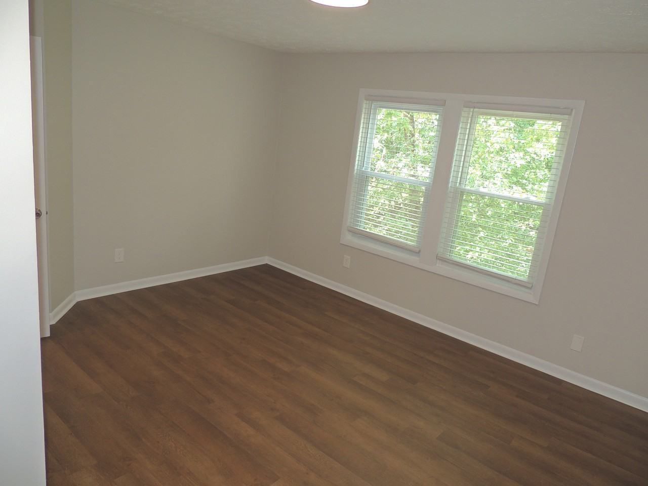 1006 Wood Creek Dr #1 - Photo 6 of 10