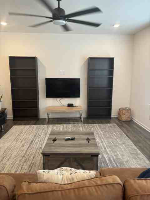406 Auburndale Ct #1 - Photo 7 of 23