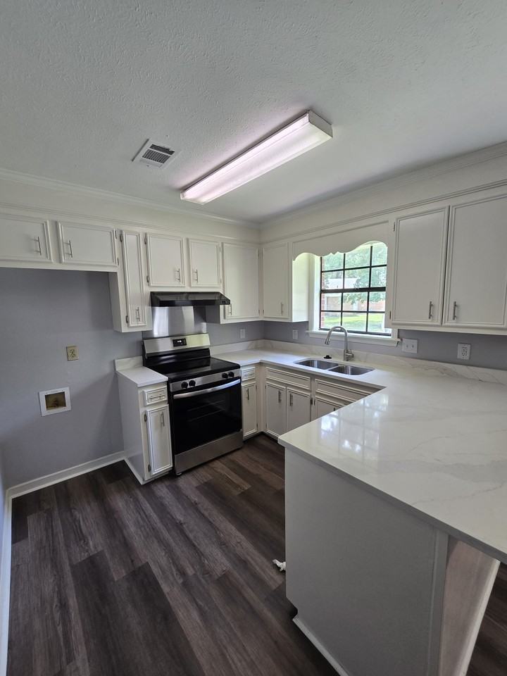 172 Cumberland Rd #A - Photo 5 of 28