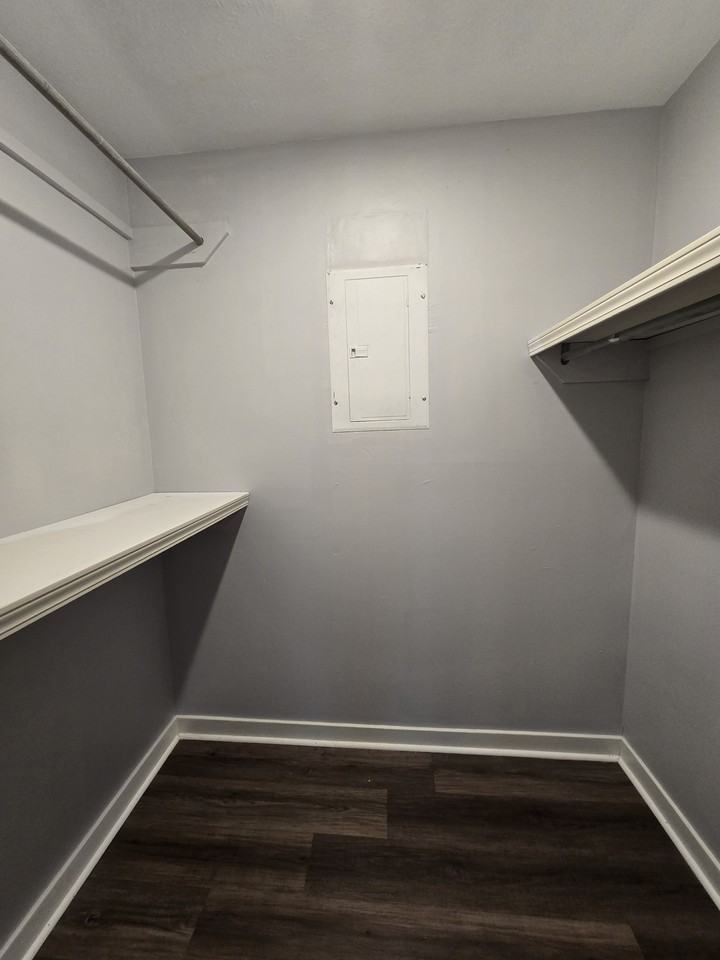 172 Cumberland Rd #A - Photo 7 of 28