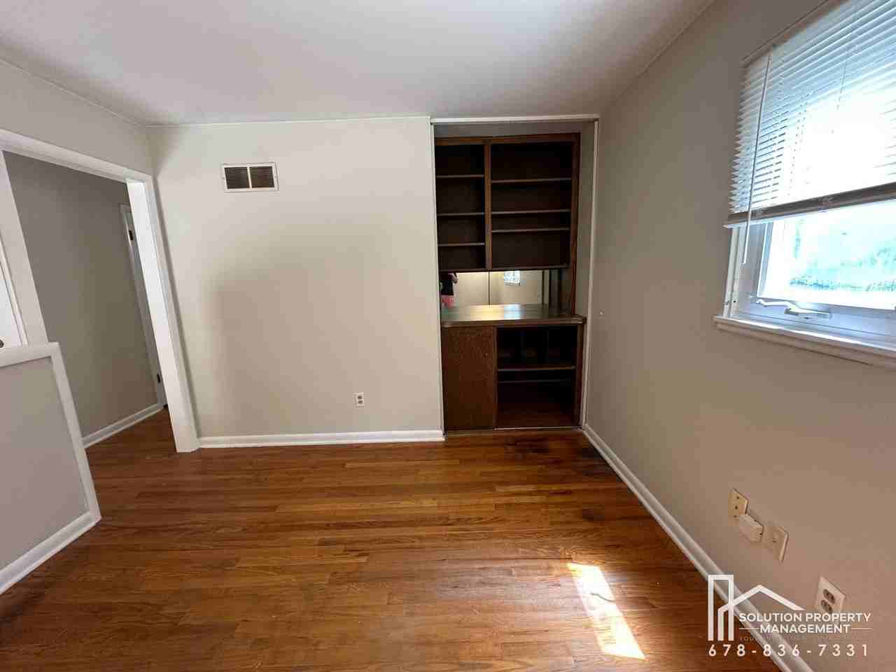 1323 Hilton Dr #1 - Photo 5 of 18