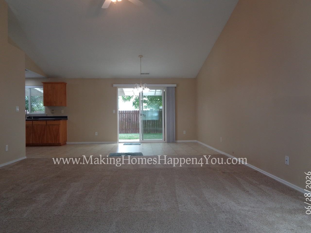 260 Sw Oregon Trail Dr #1 - Photo 5 of 50