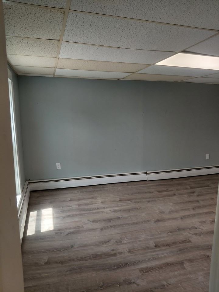 60 Pond St #60 - Photo 4 of 6