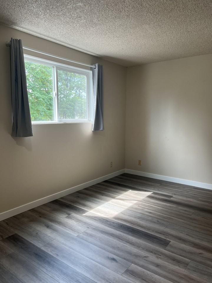 1089 Taylor St #2 - Photo 3 of 13