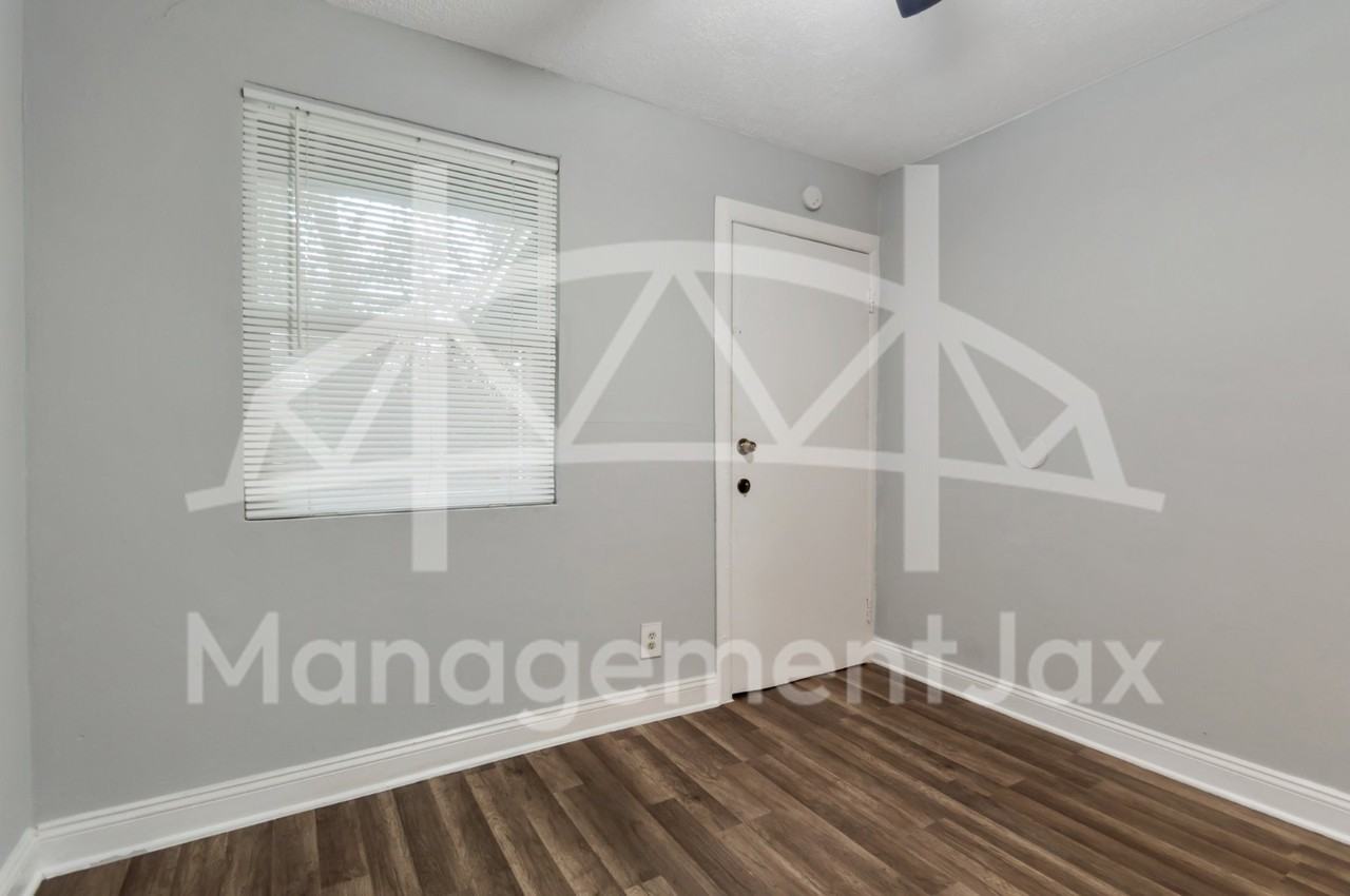 4417 Ken Knight Dr N #1 - Photo 2 of 13