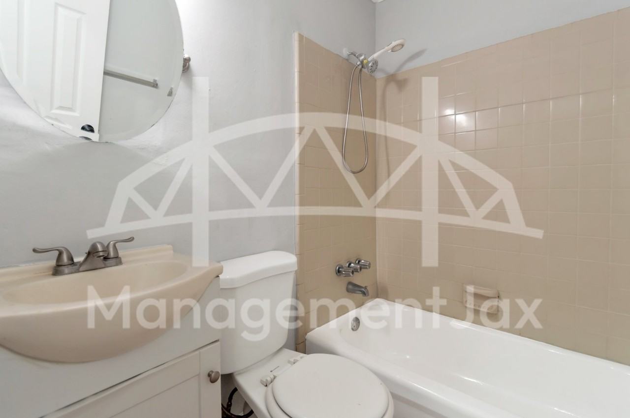 4417 Ken Knight Dr N #1 - Photo 6 of 13