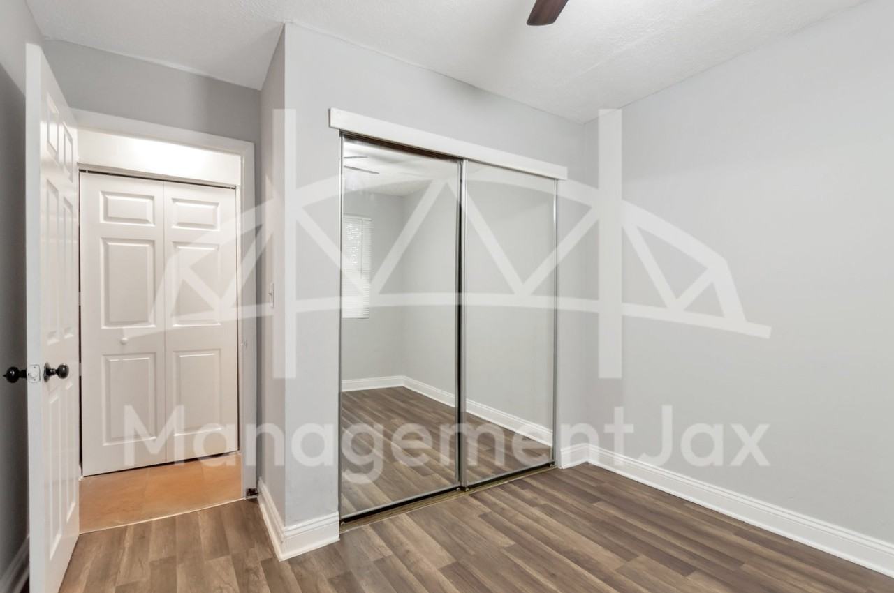 4417 Ken Knight Dr N #1 - Photo 7 of 13