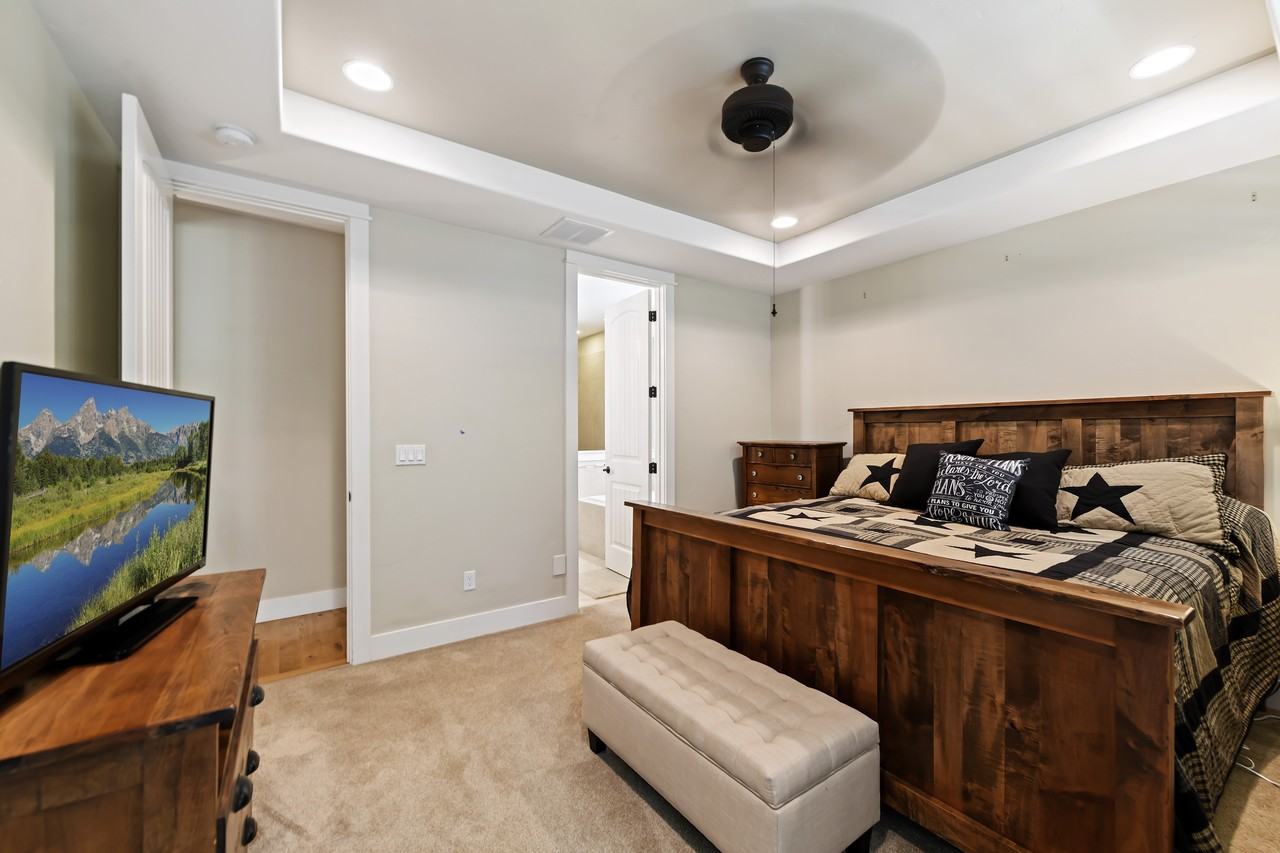 296 E Grove Creek Ln #296 - Photo 7 of 11