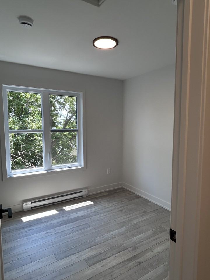 12 Rue Metcalfe #3 - Photo 7 of 12