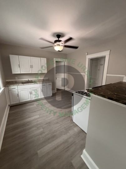 15619 School Ave - Photo 2 of 19