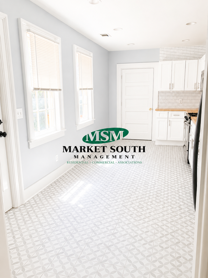 121 W Duffy St - Photo 3 of 14