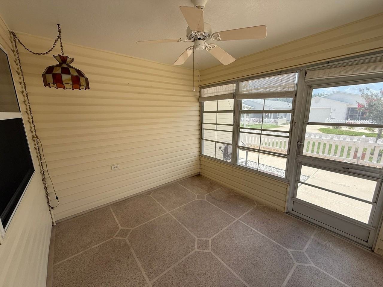 2829 Burgos Dr - Photo 4 of 34