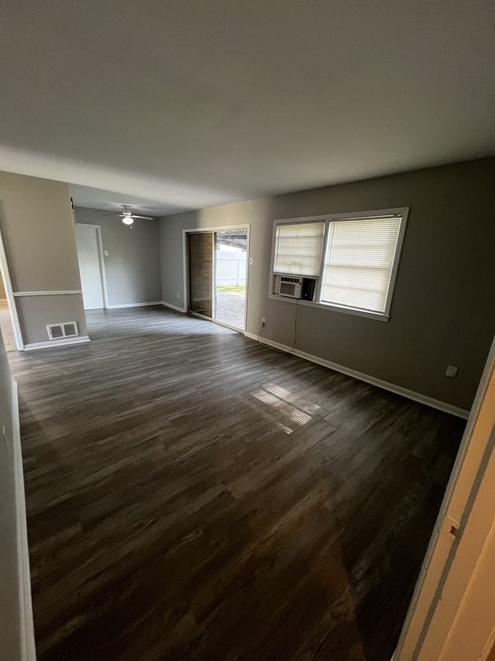 978 Gary St #1 - Photo 4 of 16