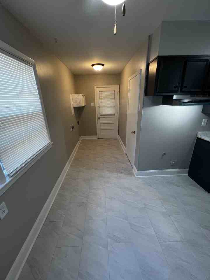 978 Gary St #1 - Photo 6 of 16