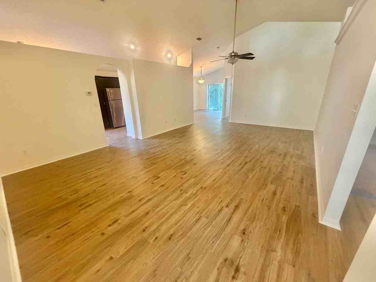 544 Tall Oaks Ter - Photo 2 of 25