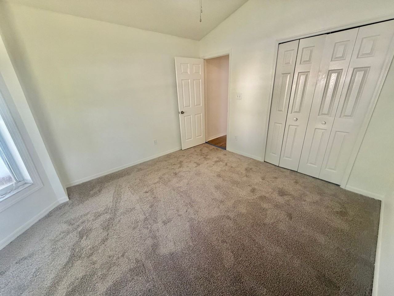 544 Tall Oaks Ter - Photo 6 of 25