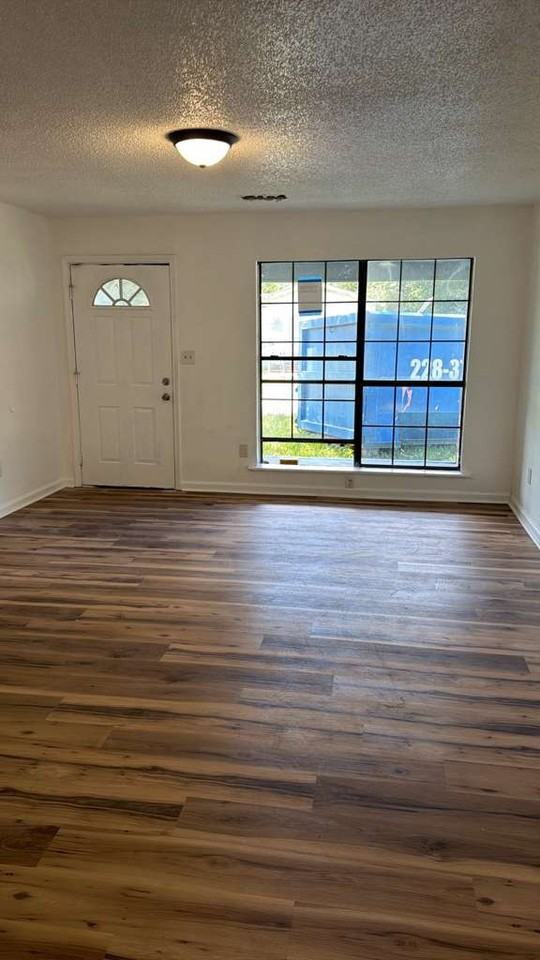 5037 Hubert St #1 - Photo 4 of 13