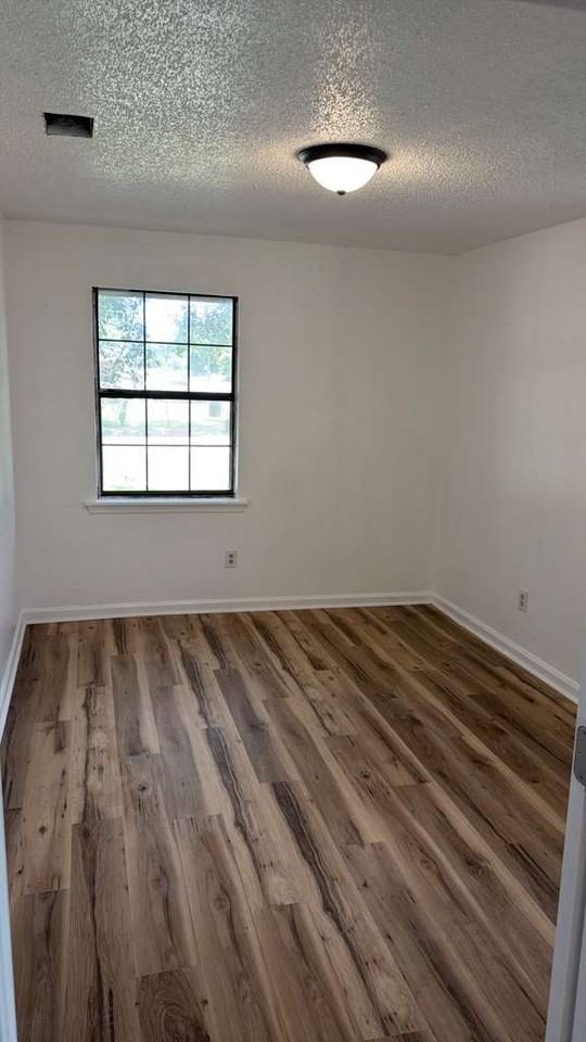 5037 Hubert St #1 - Photo 7 of 13