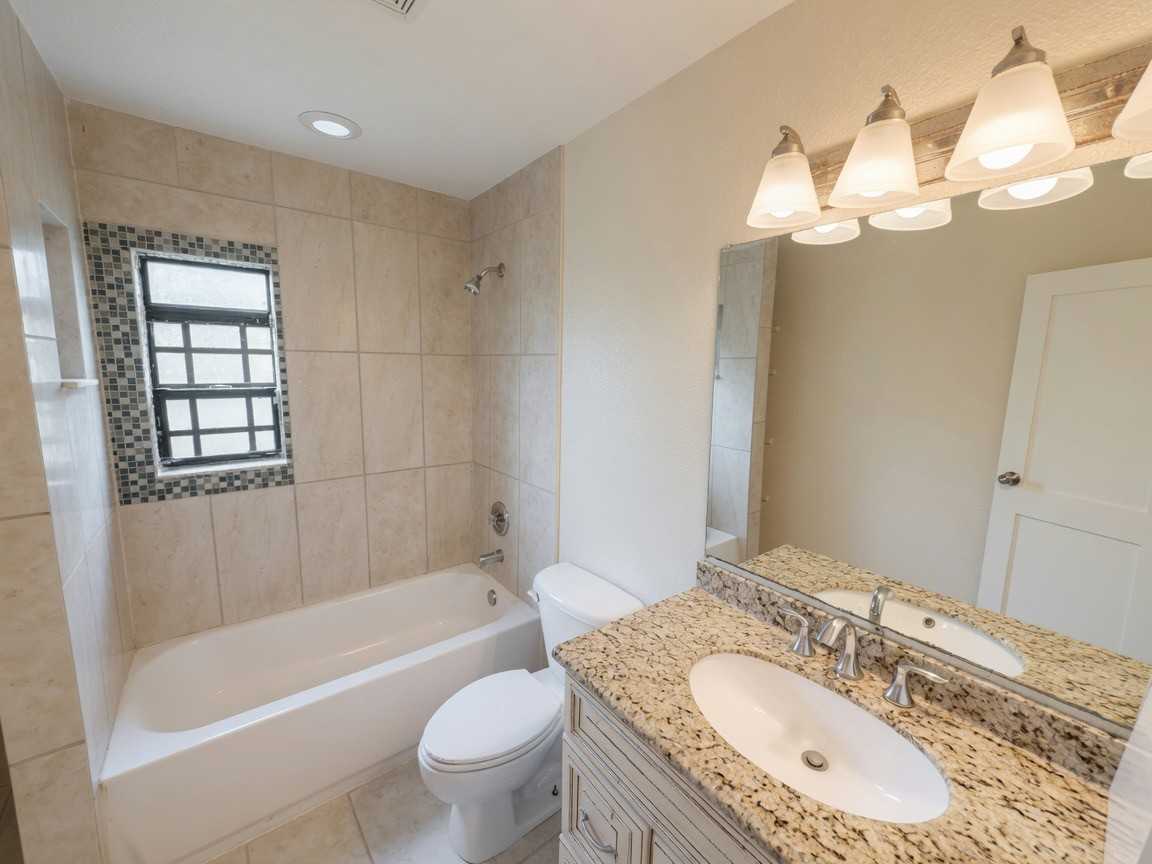 4441 Virginia St #0 - Photo 4 of 19