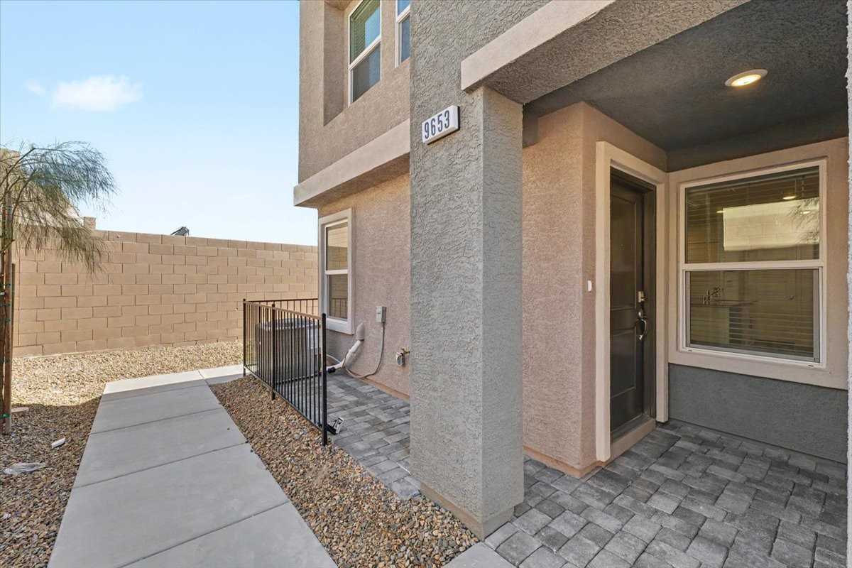 9653 Horseshoe Canyon St #1 - Photo 3 of 21