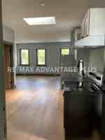 featured image of 118 W 3rd St