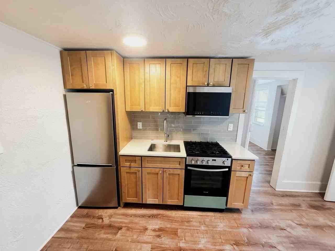 5 Rock City Rd - Photo 3 of 14