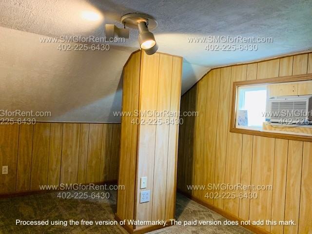 4525 Seward St #1 - Photo 4 of 23