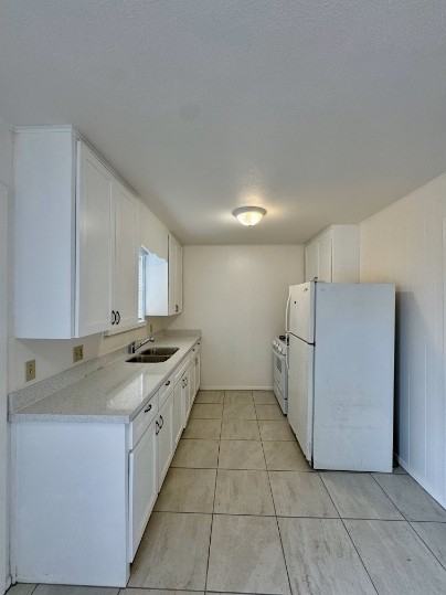 1104 Siesta Dr #1 - Photo 3 of 18