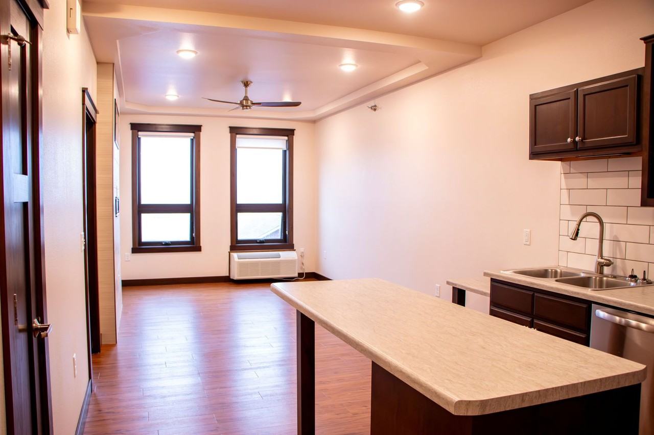 3501 Gateway Drive - Photo 3 of 30
