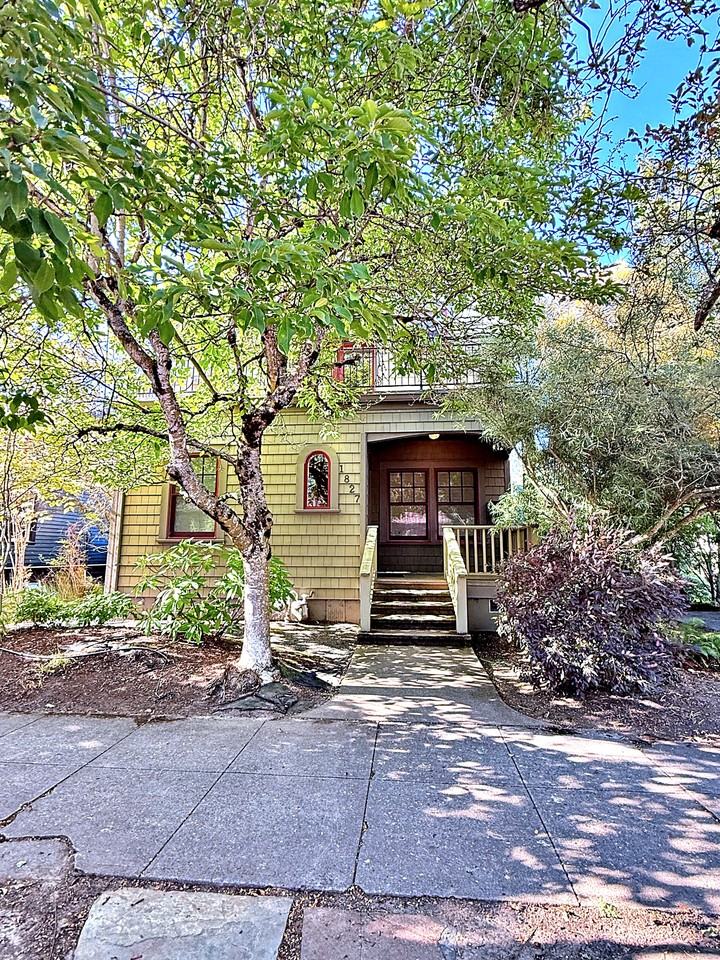 1827 N Skidmore St #1 - Photo 4 of 50