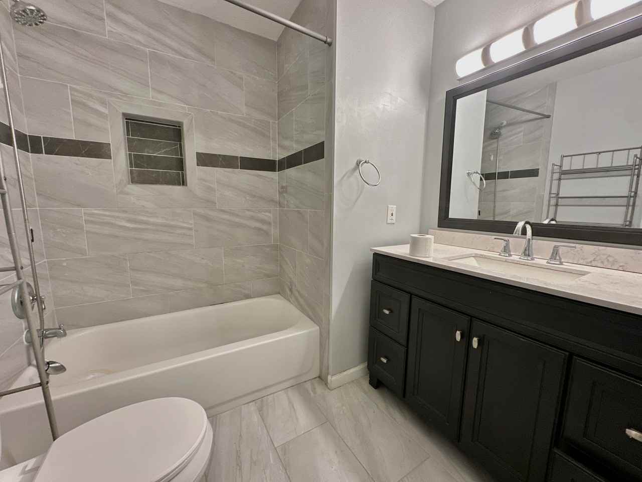1111 Timber Line Dr #1 - Photo 5 of 32