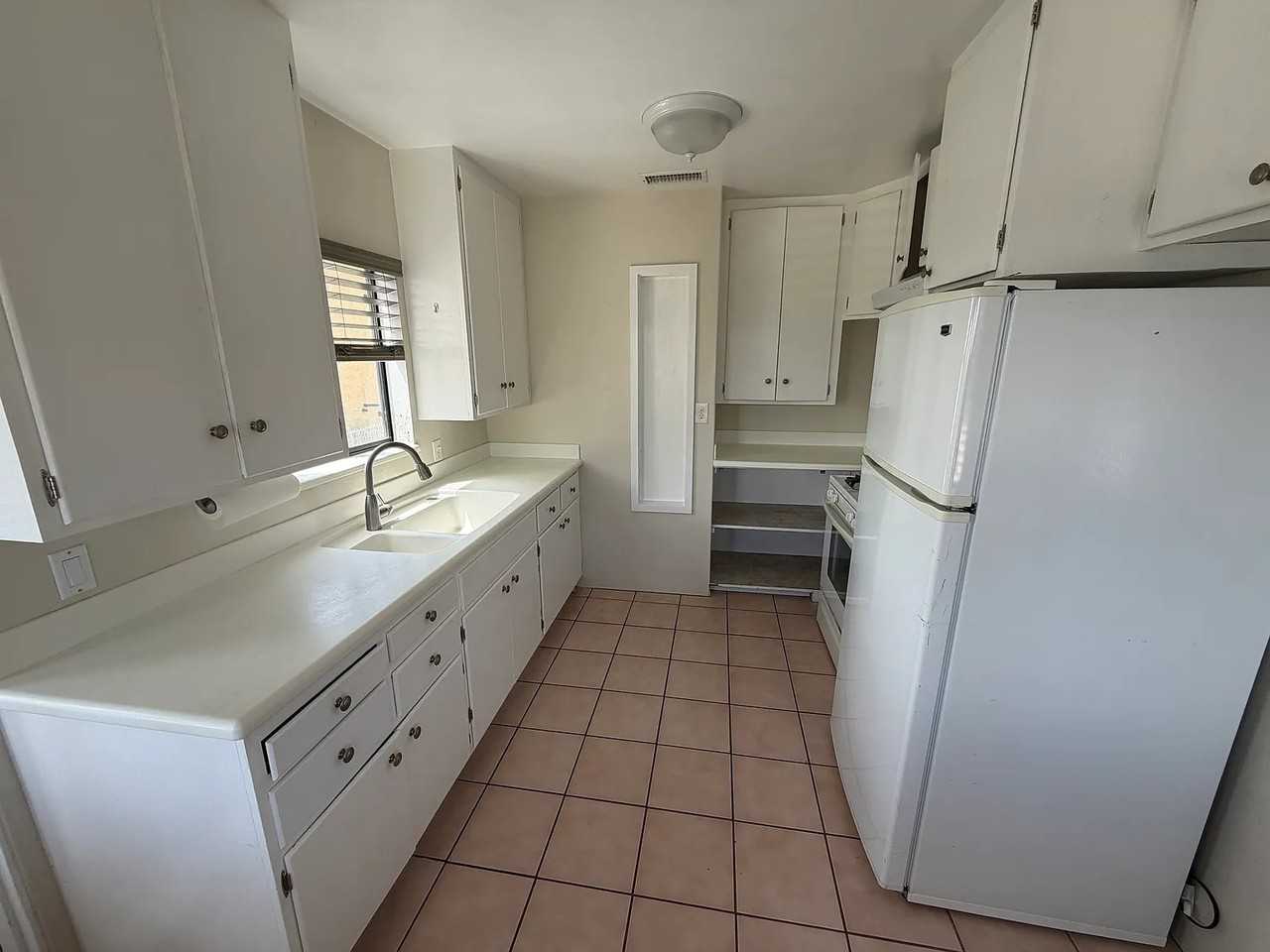 4612 Bermuda Ave #1 - Photo 5 of 14