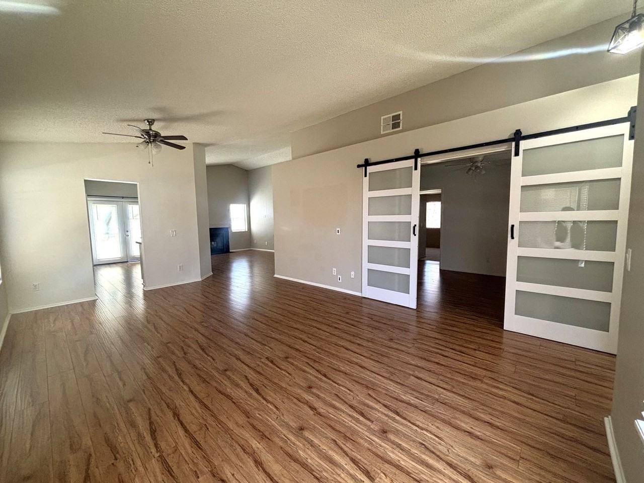 2516 Starbrite Ave - Photo 6 of 23
