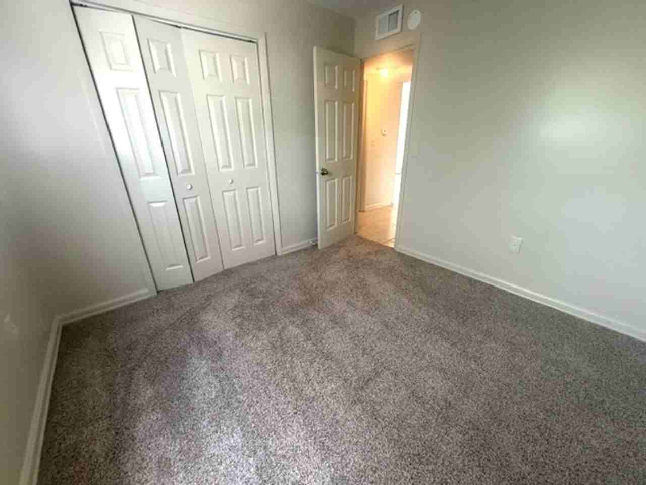 198 W Commercial St - Photo 6 of 8