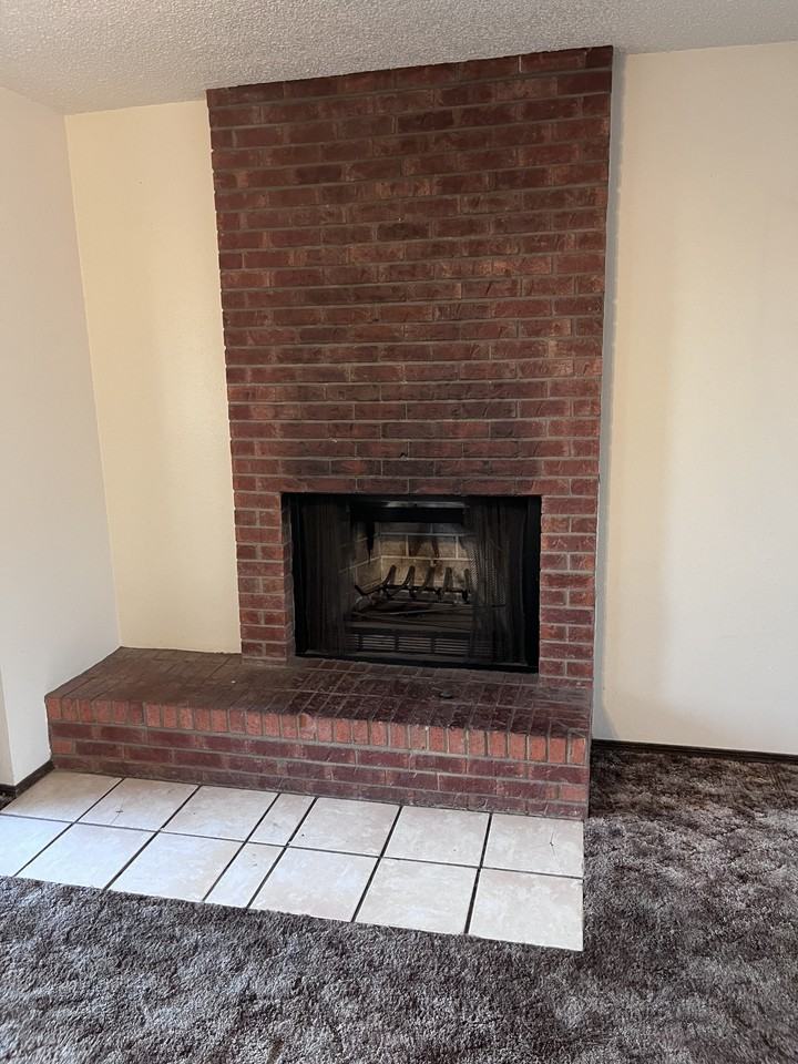 404 Rainbow Ct Se #A - Photo 3 of 19