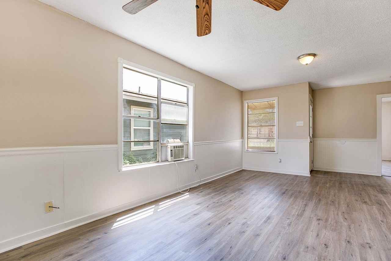 132 E 11th St - Photo 6 of 13