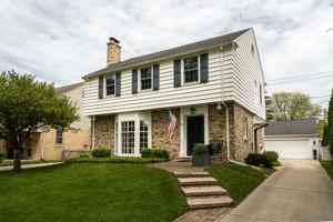 featured image of 6014 North Kent Avenue