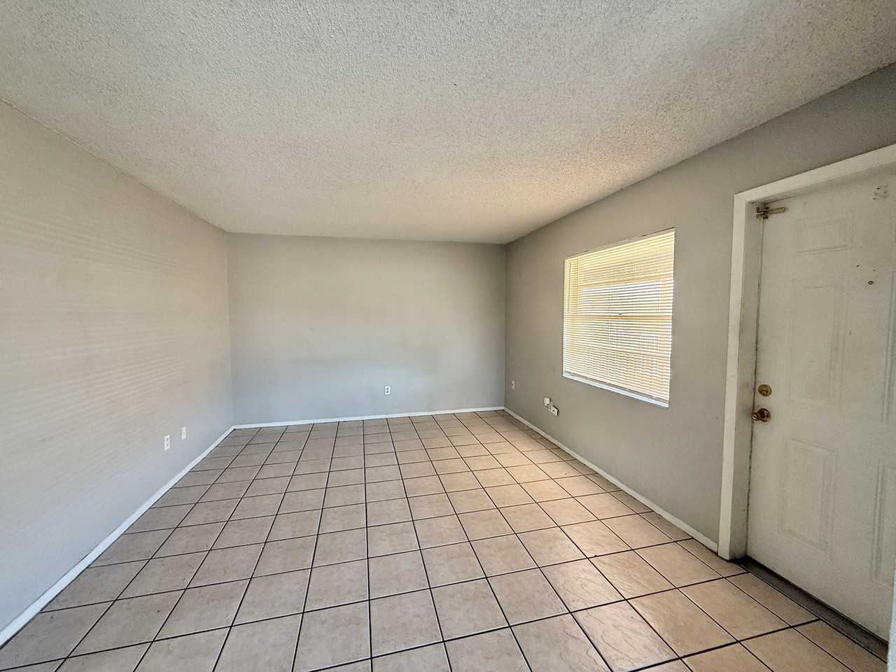 723 Michigan Ct #4 - Photo 7 of 17