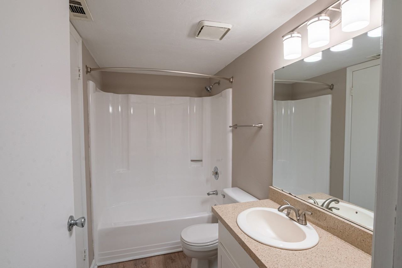 3226 Tanager CourtUnit C #3226C - Photo 6 of 17